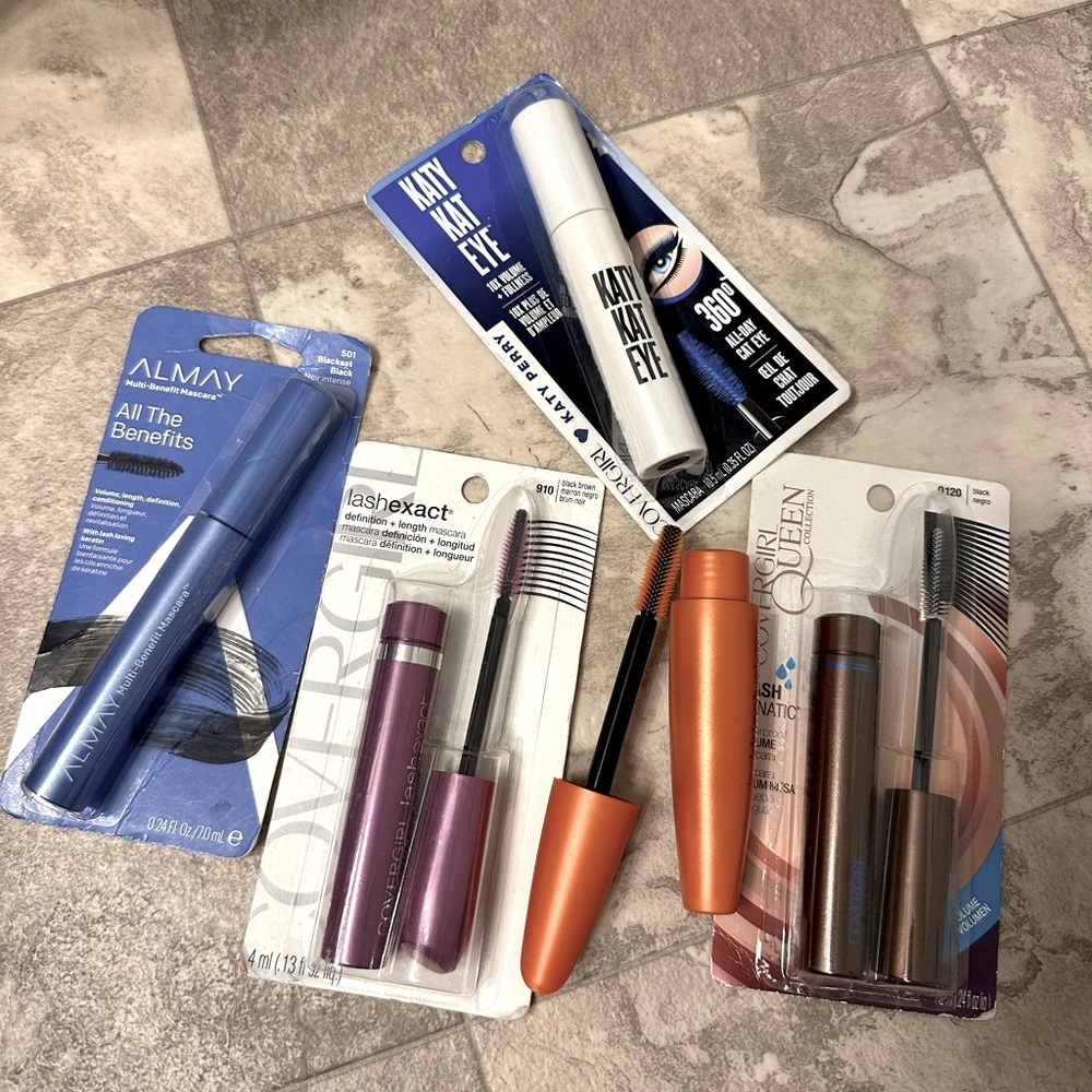 5 Mascaras